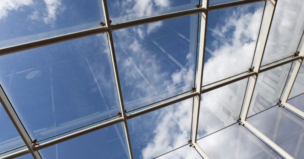 Quando Substituir Vidros Antigos em Canoas: Confira 4 Dicas cobertura